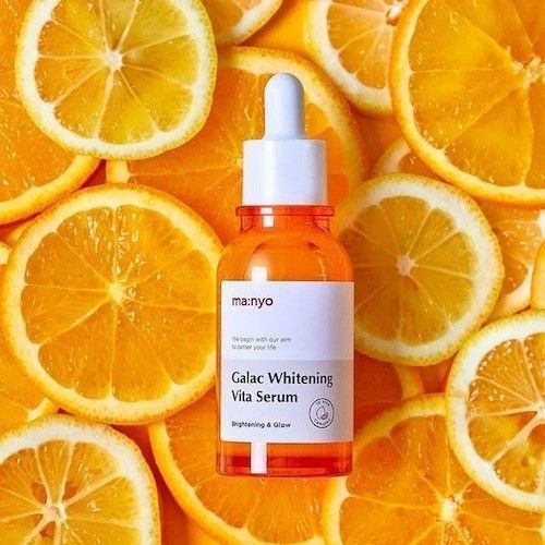 Сироватка освітлююча з галактомісісом і вітамінами Manyo Galac Whitening Vita Serum M007402 фото