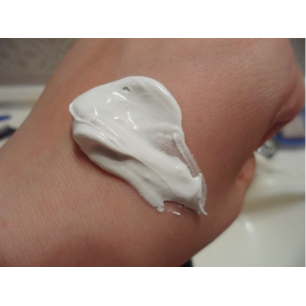 Очищувальна маска на основі яєчного екстракту для звуження пор SKINFOOD Egg White Pore Mask 114 фото