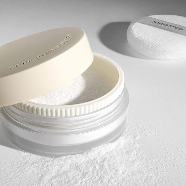 Матуюча пудра для пор з ефектом фотошопу Innisfree Pore Blur Powder M237610 фото