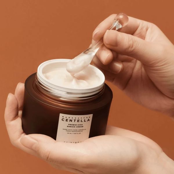 Обогатительный крем с центелой и пробиотиками SKIN1004 Madagascar Centella Probio-Cica Enrich Cream M007622 фото