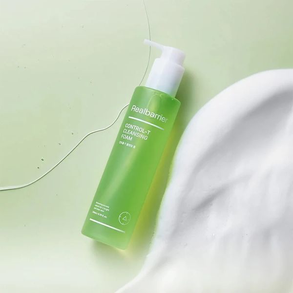 Пінка для вмивання себорегулююча Real Barrier Control-T Cleansing Foam M239118 фото